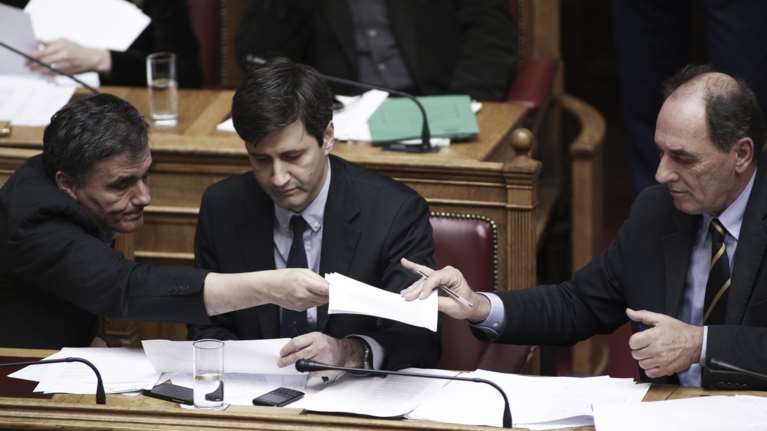 Σβήνουν και γράφουν για τη συμφωνία της 2ης αξιολογησης