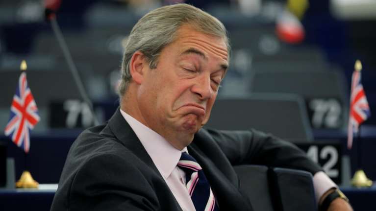 Τρελό αυτοτρολάρισμα Φάρατζ σε πάρτι στο ξενοδοχείο Ritz!