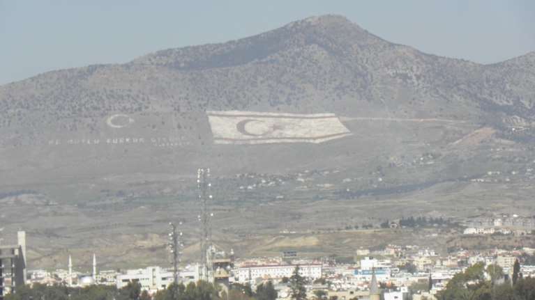 Αντιδράσεις στα κατεχόμενα για τα σχέδια προσάρτησης