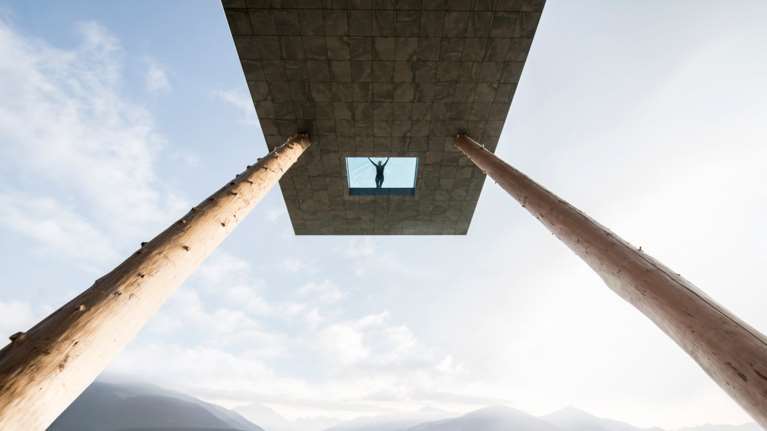 Εσείς θα τολμούσατε να κάνετε μπάνιο σ&#39; αυτή την πισίνα;