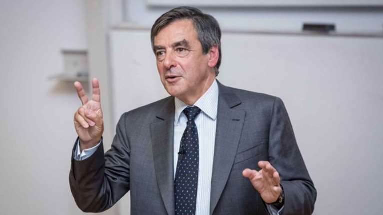 Σάρωσε ο Φιγιόν στις εκλογές για το χρίσμα της γαλλικής Δεξιάς