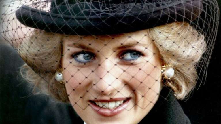 Νταϊάνα: «Επιστρέφει» στο παλάτι 20 χρόνια μετά