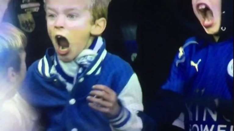 Εκπληκτικό βίντεο με πιτσιρικά οπαδό της Λέστερ! - VIDEO