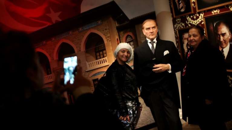 Ο Κεμάλ Ατατούρκ δίπλα στον Μέσι, τον Μπραν Πιτ και τη Μονρόε!