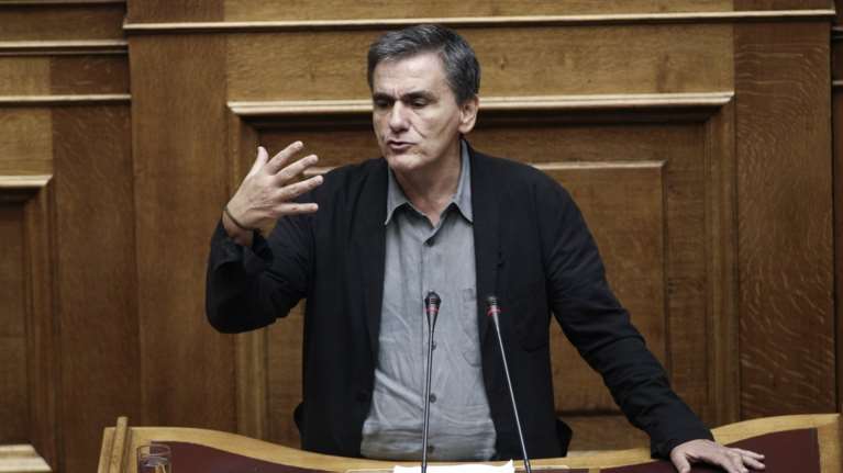 Ο Τσακαλώτος παραπέμπει στον Ιανουάριο το θέμα του χρέους