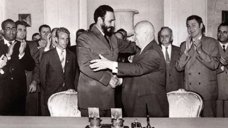 «Τρελός ο Κάστρο, θέλει πυρηνικό πόλεμο»-Τι έλεγε ο Χρουτσόφ το 1962