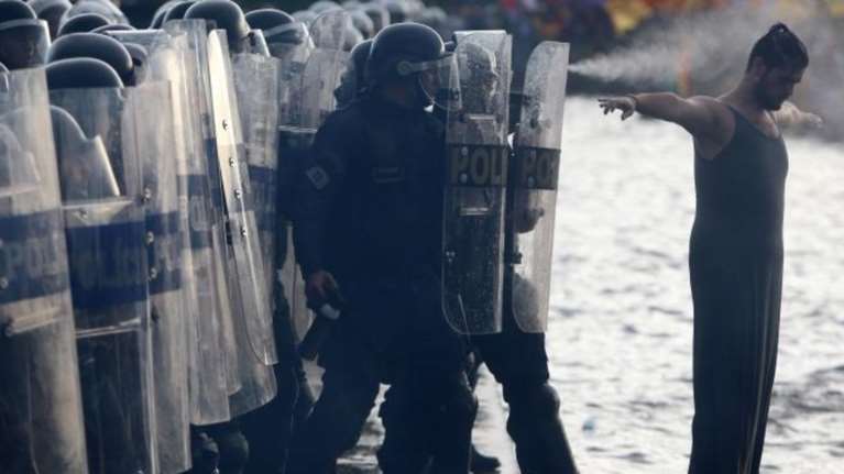 Χιλιάδες διαδηλωτές μπροστά από το Κογκρέσο στη Βραζιλία