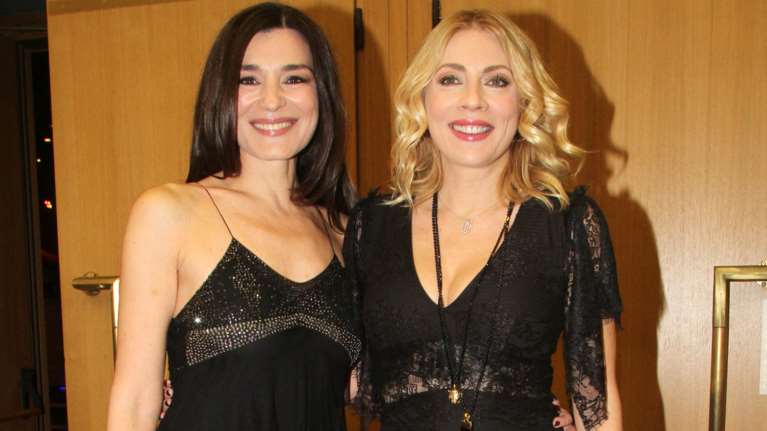 Μαρία Ναυπλιώτου-Σμαράγδα Καρύδη: Η λαμπερή εμφάνιση των δύο «συμμαθητριών»