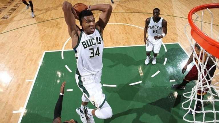 Στην κορυφή του Top-10 ο ασυγκράτητος Αντετοκούνμπο-VIDEO