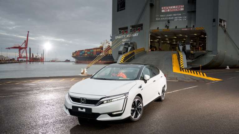 Το Πρώτο Honda Clarity Fuel Cell «πάτησε» Ευρώπη και μας δείχνει το μέλλον