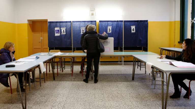 Διπλός κίνδυνος: Η Ιταλία στο χάος και η Αυστρία στην ακροδεξιά