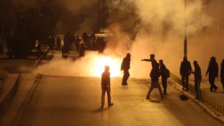 Επανήρθε η ηρεμία στη Θεσσαλονίκη - Άγρια επεισόδια στο Βόλο