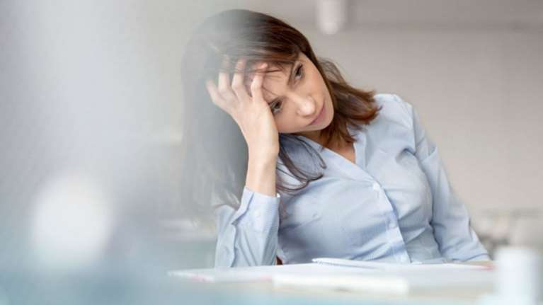 Πώς να καταπολεμήσεις με φυσικούς τρόπους την κατάθλιψη