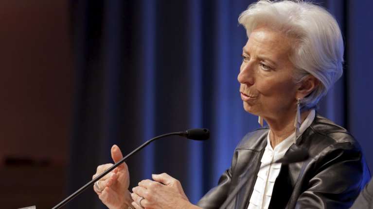 Βόμβα από ΔΝΤ: Νέα μέτρα αν παραμείνει στο 3,5% το πλεόνασμα