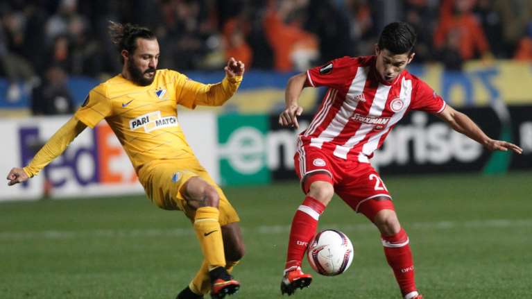 Ο Ολυμπιακός έχασε από τον ΑΠΟΕΛ με 2-0 και προκρίνεται 2ος