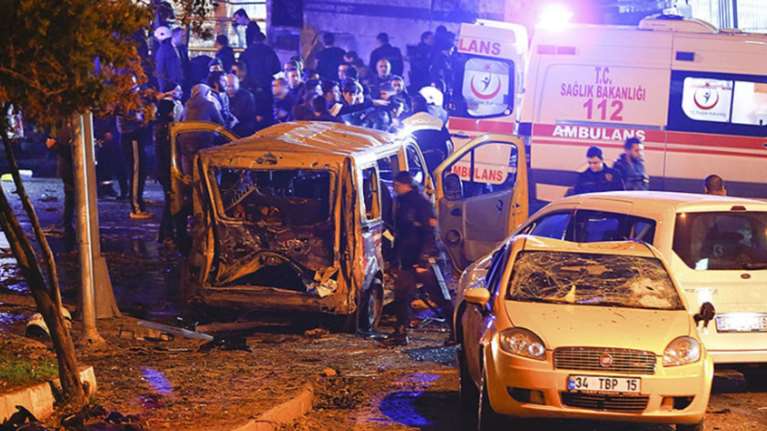 Μακελειό στην Πόλη - Διπλή φονική βομβιστική επίθεση