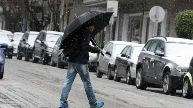 Aλλάζει ο καιρός: Πτώση της θερμοκρασίας και βροχές