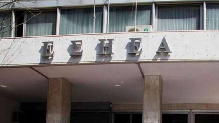 Κόντρα ΣΥΡΙΖΑ και ΕΣΗΕΑ για την εισβολή της Χρυσής Αυγής