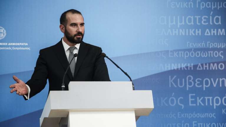 Μετωπική επίθεση της κυβέρνησης στο ΔΝΤ: Ψεύδεται ο Τόμσεν