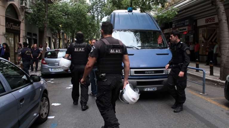 Γιατί έγινε η παρέμβαση - &quot;επίσκεψη&quot; στην οικία του Σ. Κοντονή