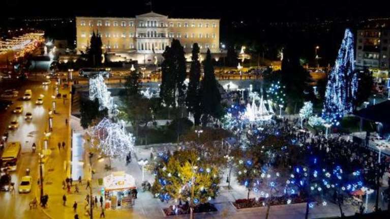 Οδηγός «επιβίωσης» για τις γιορτές από την ΕΛΑΣ