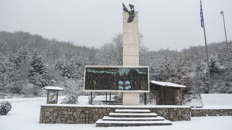 16 υπέροχες φωτογραφίες από την χιονισμένη Αρναία Χαλκιδικής