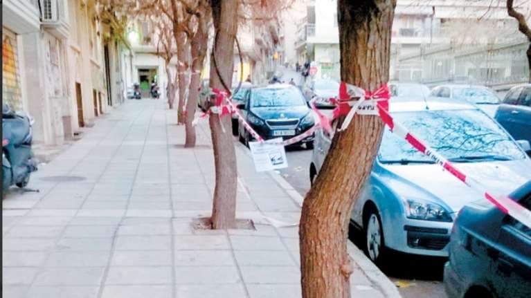 Εξαλλοι οι κάτοικοι με το γραφείο Τσίπρα στη Θεσσαλονίκη