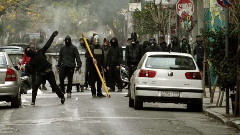 Με κείμενο σε σάιτ &quot;εξηγούν&quot; γιατί χτύπησαν τον ΗΣΑΠ στο ΚΑΤ