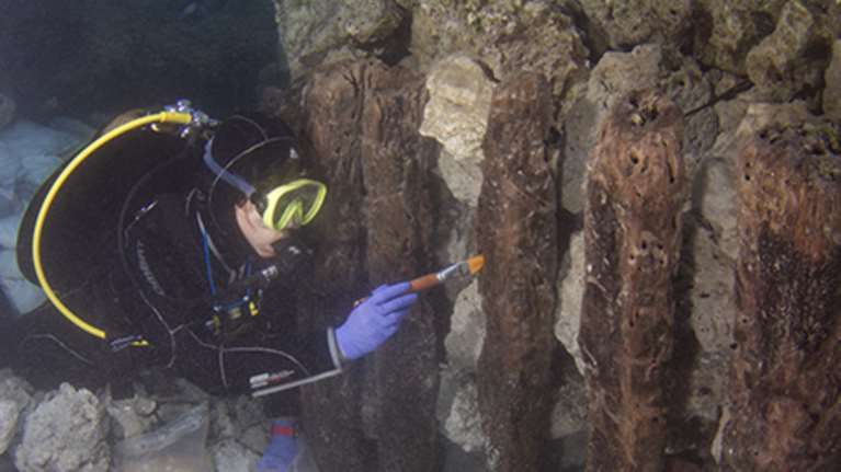 Υποβρύχια αρχαιολογική έρευνα στο λιμάνι του Λεχαίου