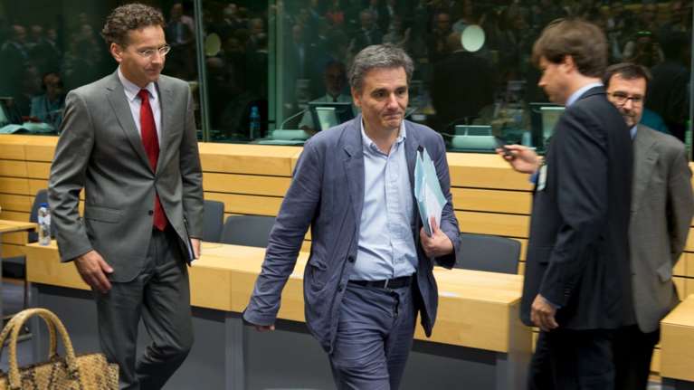 Στην Αθήνα η επιστολή των θεσμών για τις παροχές Τσίπρα