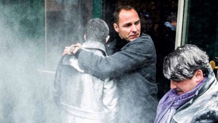 Αλεύρωσαν τον γάλλο πρωθυπουργό Μανουέλ Βαλς στο Στρασβούργο