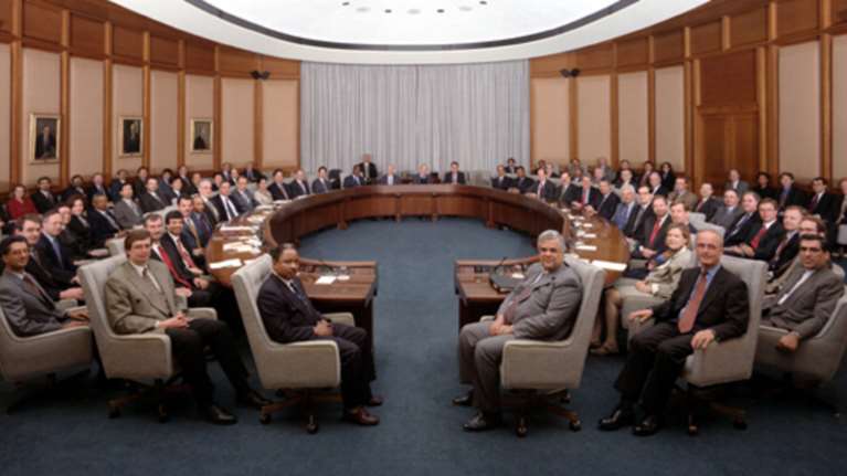 71 χρόνια ΔΝΤ: Από τις στάχτες του πολέμου στην ανάμειξη στην Ευρώπη