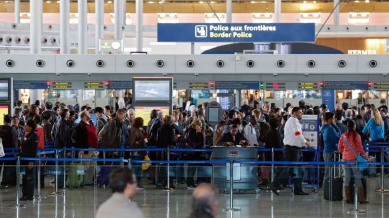 Εκκενώθηκε τμήμα του αεροδρομίου «Σαρλ Ντε Γκολ» στο Παρίσι