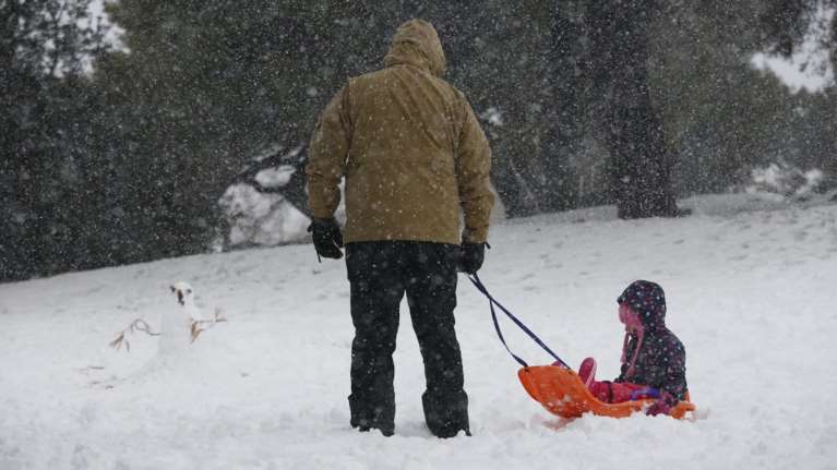 Σε ετοιμότητα για το δεύτερο κύμα του χιονιά και στην Αττική