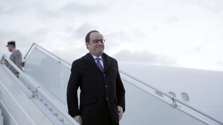 Στη Βαγδάτη ο Ολάντ με μηνύματα για την τρομοκρατία