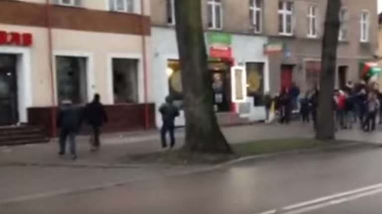 Επίθεση αντιποίνων σε εστιατόριο Αράβων στην Πολωνία