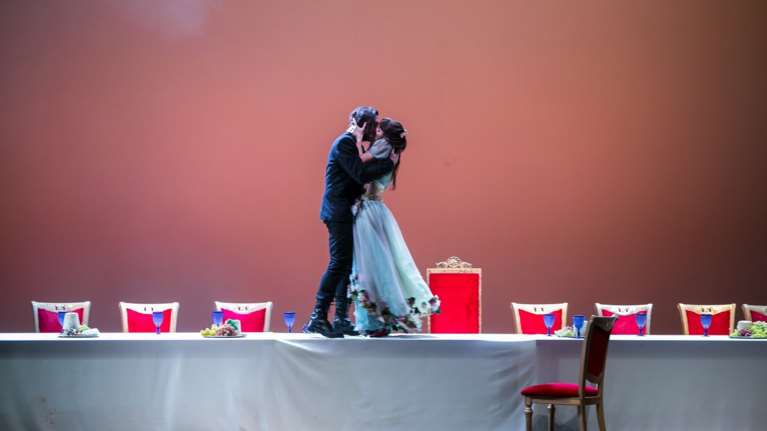 Άμλετ: Τελευταίες παραστάσεις στο Δημοτικό Θέατρο Πειραιά με νέες τιμές