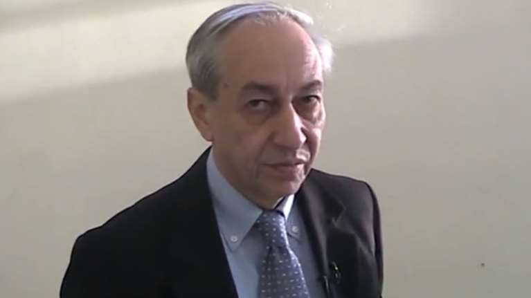 Απόπειρα εμπρησμού στο γραφείο του εργατολόγου Δ.Μπούρλου στα Εξάρχεια