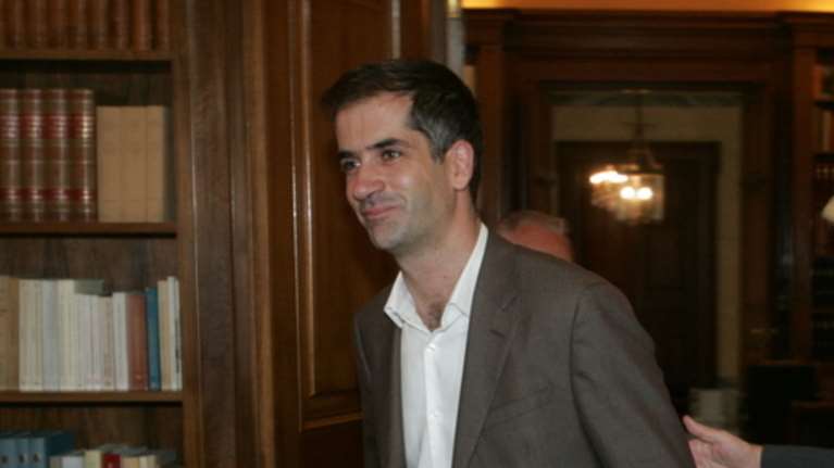 Μπακογιάννης: Το παιδί της Ρούπα να δοθεί στη γιαγιά και τη θεία του