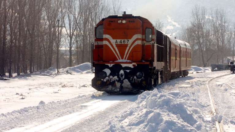 Λάρισα: Ακινητοποιήθηκε αμαξοστοιχία εξαιτίας του παγετού