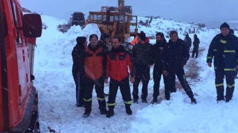 Απεγκλωβίστηκαν με ερπυστριοφόρα επτά κτηνοτρόφοι στη Σιθωνία