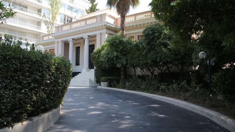 Aπάντηση Μαξίμου σε Σόιμπλε: Υπάρχει διέξοδος και χωρίς το ΔΝΤ