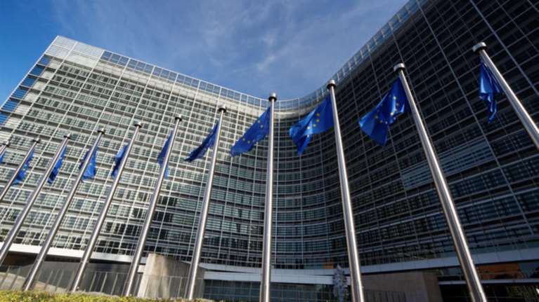 Κομισιόν: Η συμμετοχή του ΔΝΤ προβλέπεται στη συνθήκη του ESM