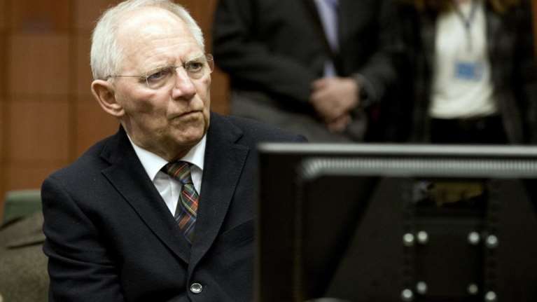 «Ρουκέτα» Σόιμπλε για το τρίτο πρόγραμμα εάν φύγει το ΔΝΤ