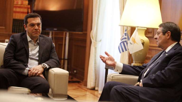 Τηλεφωνική επικοινωνία Τσίπρα-Αναστασιάδη για το Κυπριακό
