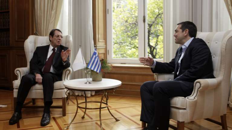 Νέα επικοινωνία Τσίπρα- Αναστασιάδη για το Κυπριακό