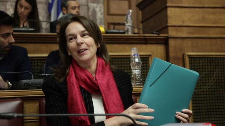 ΥΠΟΙΚ: Ποιοι επαγγελματίες θα έχουν υποχρεωτικά POS - Ποιοι εξαιρούνται