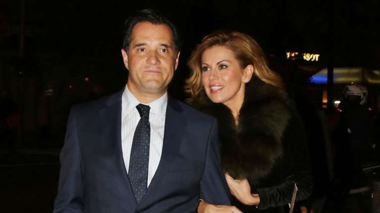 Η φωτογραφία από το πρώτο ραντεβού Άδωνι-Μανωλίδου