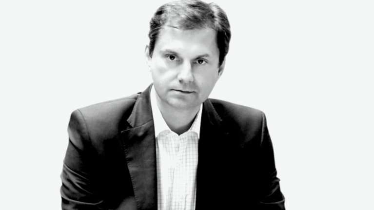 Η χώρα στον αυτόματο πιλότο