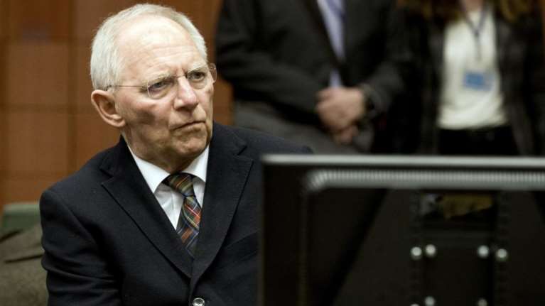 Το plan B Σόιμπλε: Νέο μνημόνιο μόνο με ESM, χωρίς ΕΕ και ΕΚΤ